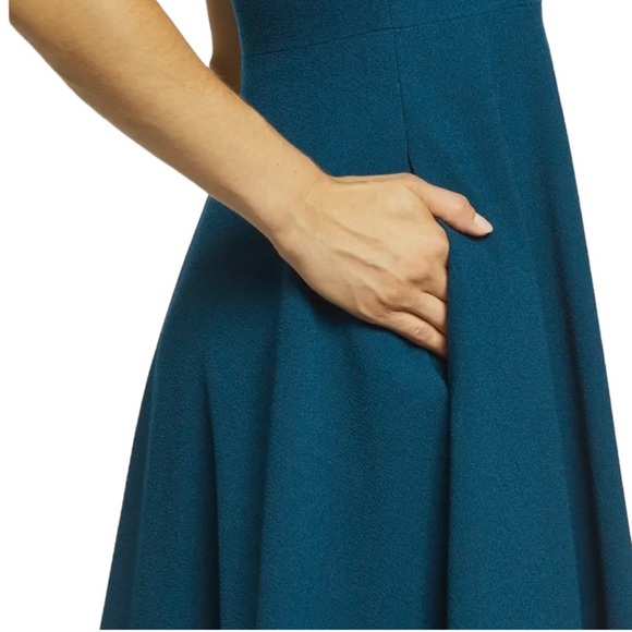 DRESS THE POPULATION Dress Catalina Sleeveless Crepe Peacock Blue M NWT - Picture 6 of 11